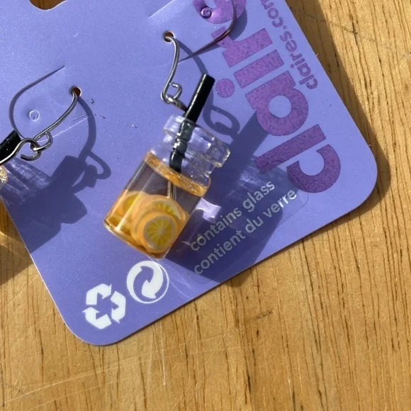 New Claire’s Girls Earrings - Picture 2 of 2